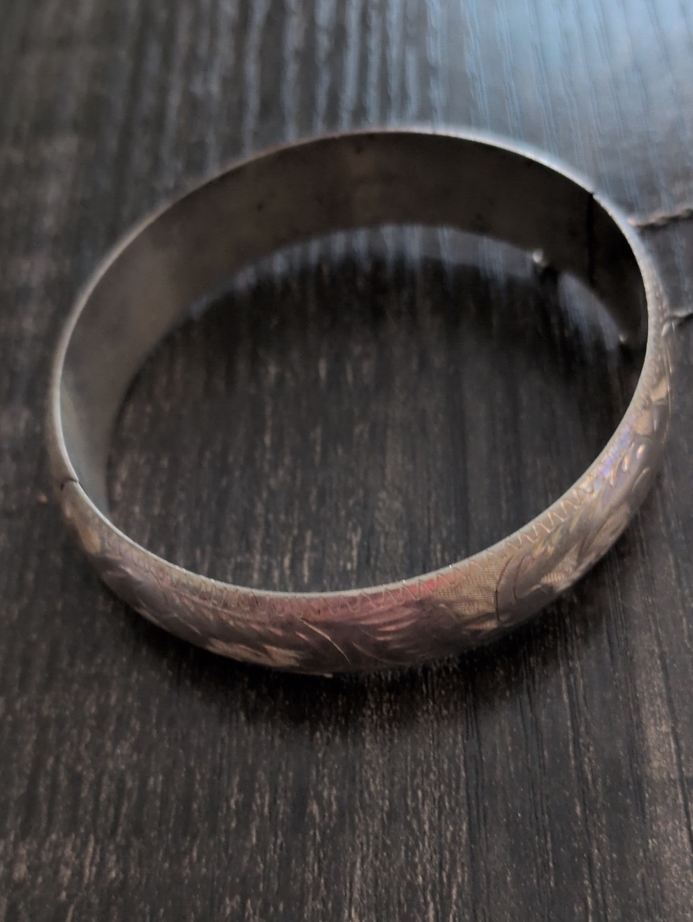 Vintage Sterling Silver Hinged Bracelet with Scrollwork Pattern